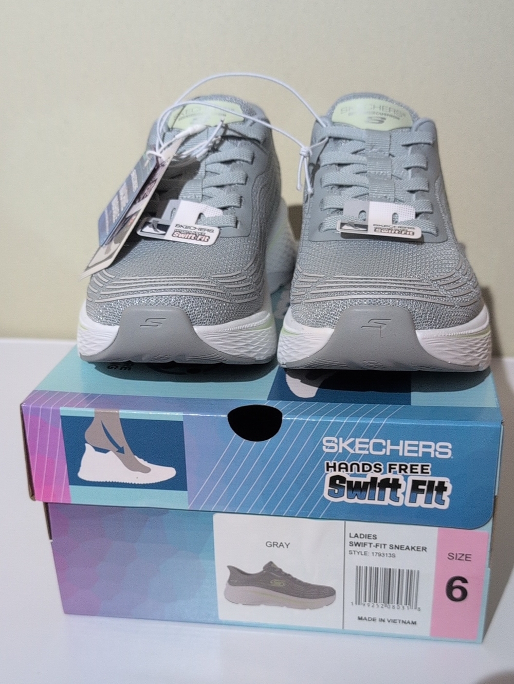 Skechers Swift-Fit Ladies Sneaker - Light Gray